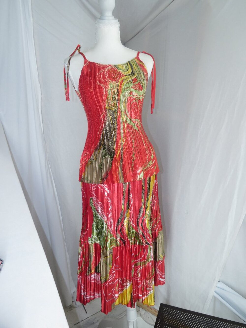Vibrant Mini Pleats Magic Scarf Dress – One Size Small, Boho Resortwear, Travel‑